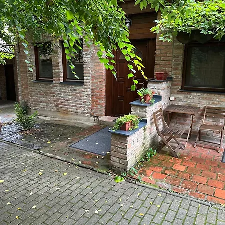 Partapartman Apartment